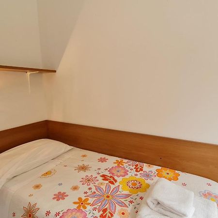 Panorama Apartment Peschiera Peschiera del Garda Bagian luar foto