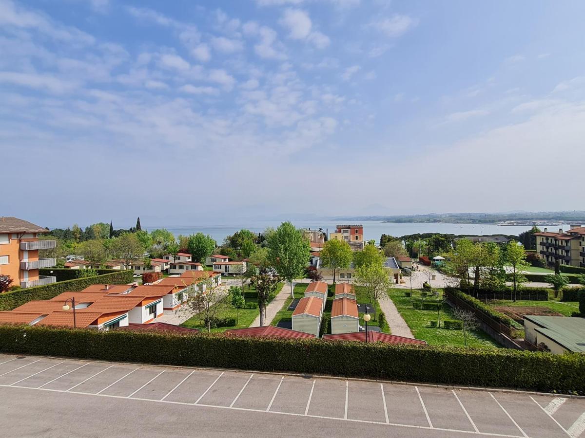 Panorama Apartment Peschiera Peschiera del Garda Bagian luar foto