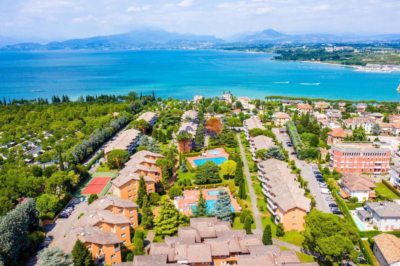 Panorama Apartment Peschiera Peschiera del Garda Bagian luar foto