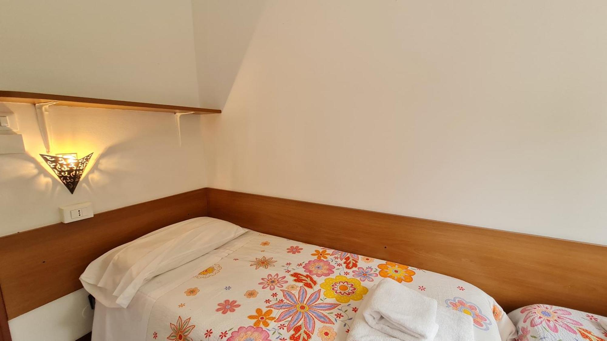 Panorama Apartment Peschiera Peschiera del Garda Bagian luar foto