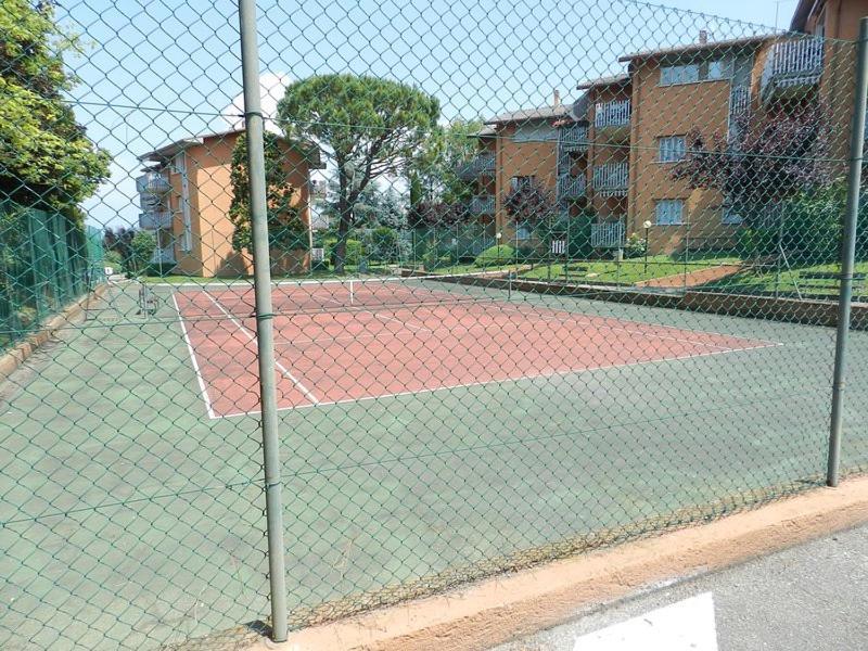 Panorama Apartment Peschiera Peschiera del Garda Bagian luar foto